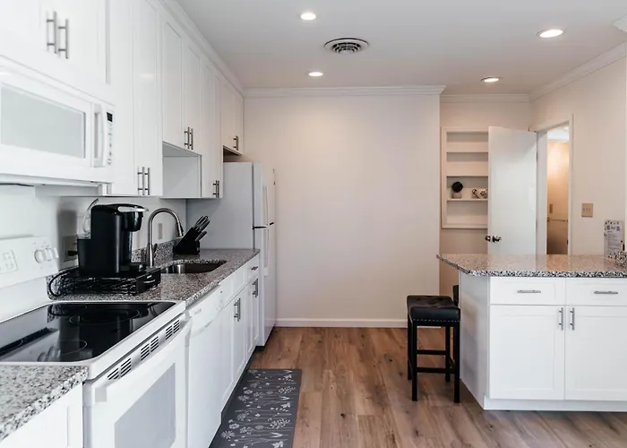 Family House With Bayview Walk To The & Boardwalk Holiday home Ocean City