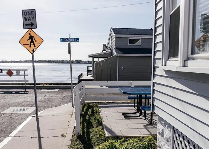 Holiday home Family House With Bayview Walk To The & Boardwalk