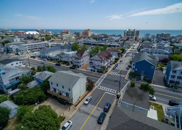 Family House With Bayview Walk To The & Boardwalk Holiday home Ocean City