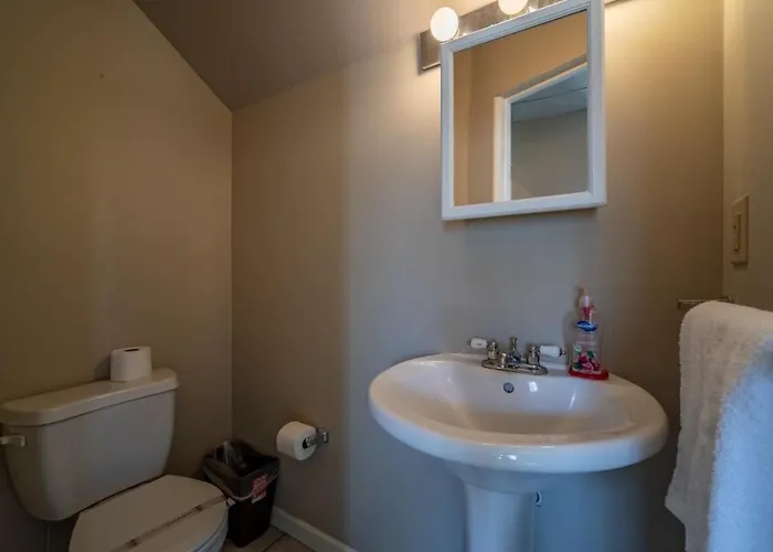 Family House With Bayview Walk To The & Boardwalk Holiday home *